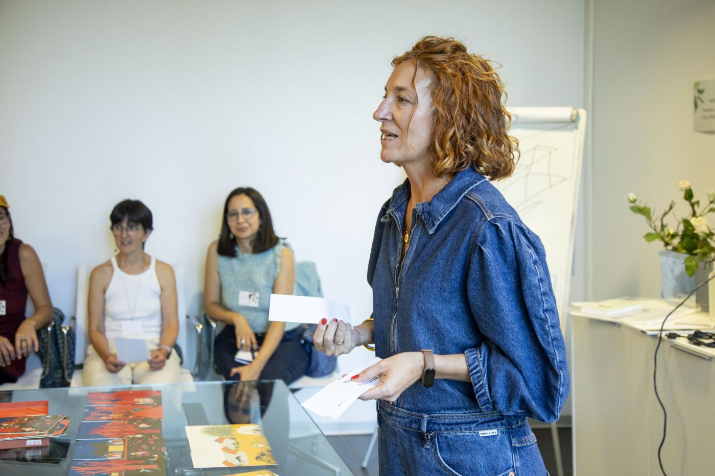 Rastros y huellas: senderos de ida y vuelta entre libros 